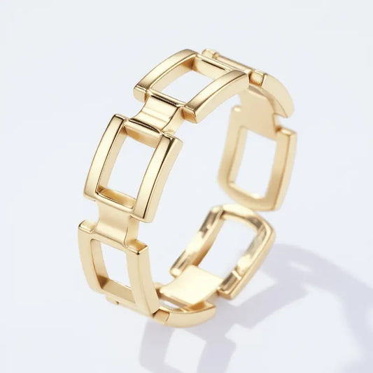 Handschmuck Ring Aurelia in elegantem Goldton